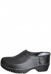 PU Clog aus Leder mit klassischen Blockabsatz an der Clog Oberseite unisex, geschlossen - Der klassische Clog zeigt sich stilecht mit Blockabsatz, Holzobersohle und PU Untersohe mit griffigem Polyurethan f�r sicheren Halt auf allen B�den. Der Ristbereich ist doppelt gen�ht und gepolstert rundet den Damen...