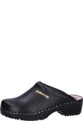 PU Clog aus Leder mit klassischen Blockabsatz an der Clog Oberseite unisex, offen - Der klassische Clog zeigt sich stilecht mit Blockabsatz, Holzobersohle und PU Untersohe mit griffigem Polyurethan f�r sicheren Halt auf allen B�den. Der Ristbereich ist doppelt gen�ht und gepolstert rundet den Damen...
